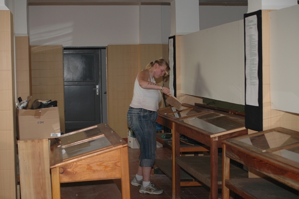 Das Museum zieht um - Teil 9 (Das Einräumen) - 17/20 Das Museum zieht um - Teil 9 (Das Einräumen) - 17/20