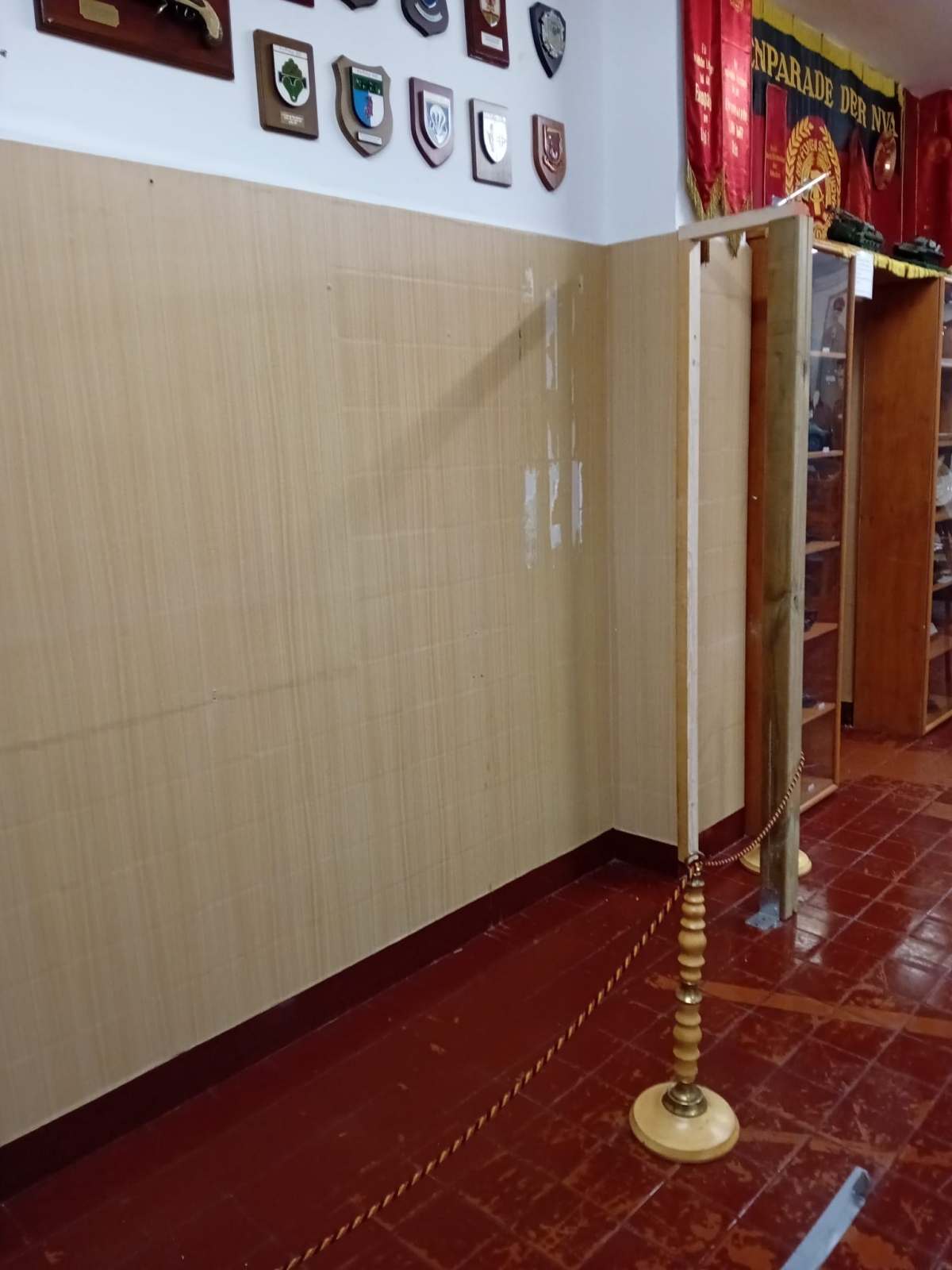 Projekt »Ausstellungsvitrine« Projekt »Ausstellungsvitrine«