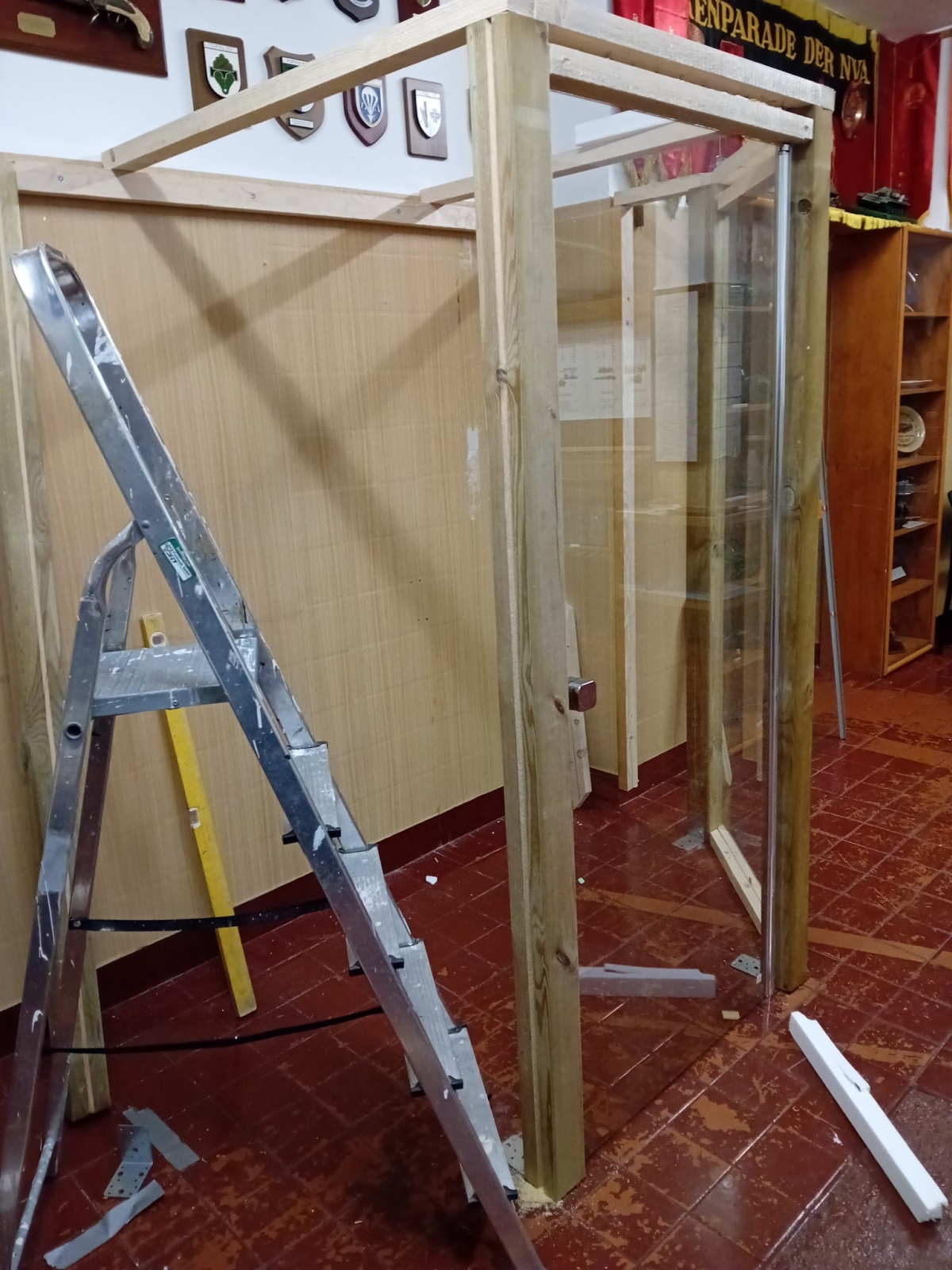 Projekt »Ausstellungsvitrine« Projekt »Ausstellungsvitrine«